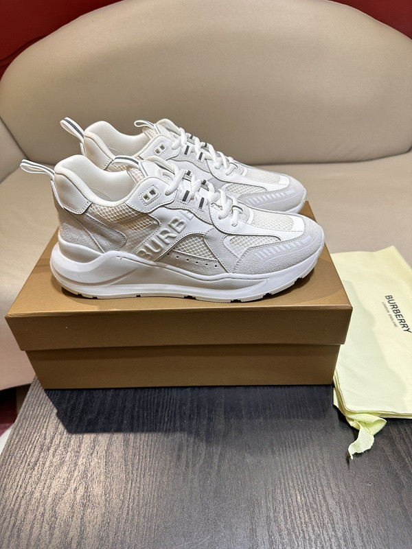 B**rry sneaker