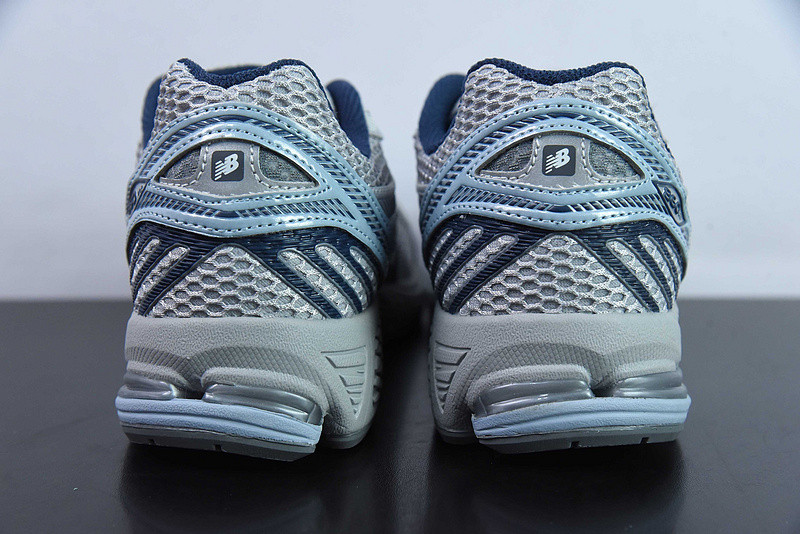 new balance sneaker