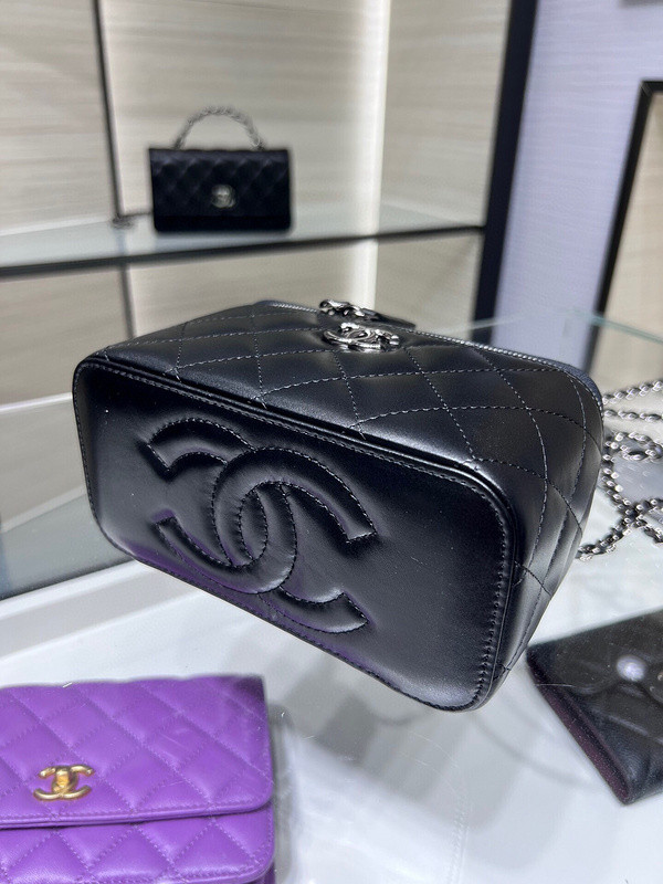 Ch**el purse