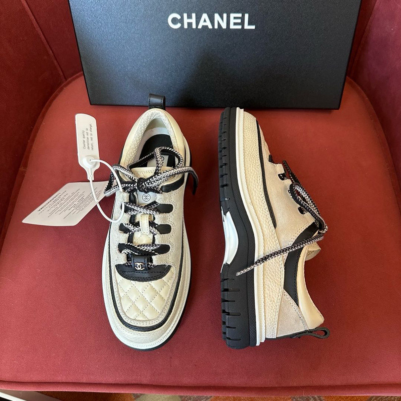Ch**el sneaker