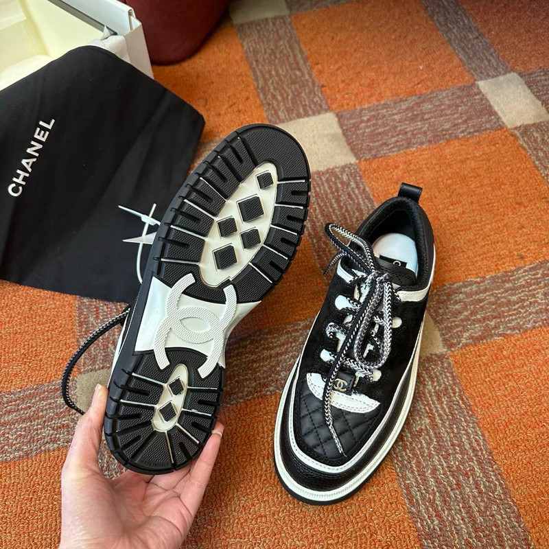 Ch**el sneaker