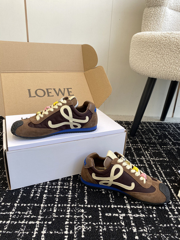 L0ew* sneaker