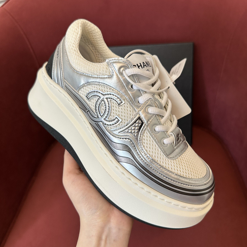 Ch**el sneaker