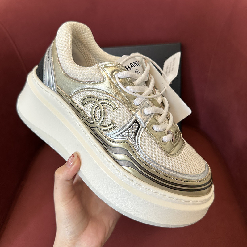 Ch**el sneaker