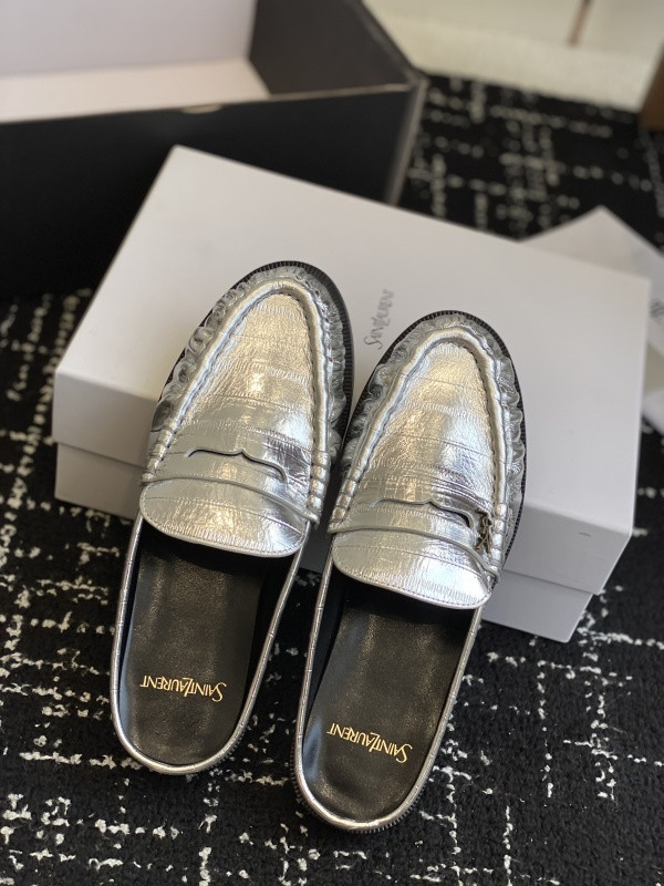 Sa1nt Lau*nt sneaker