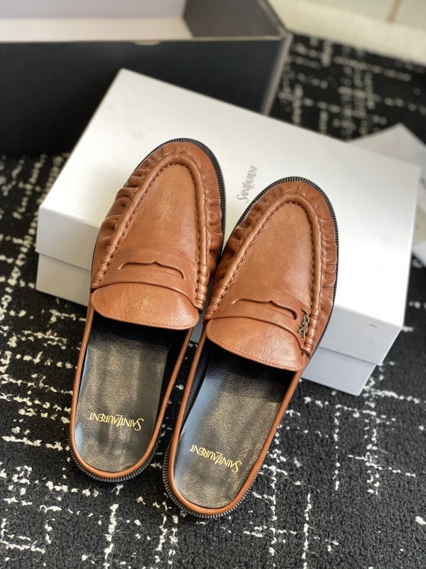 Sa1nt Lau*nt sneaker