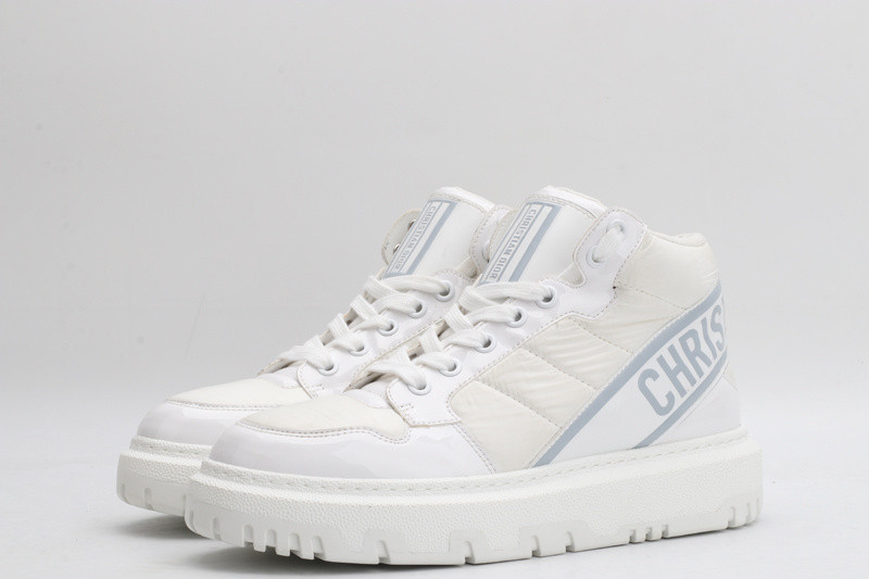 dio* sneaker