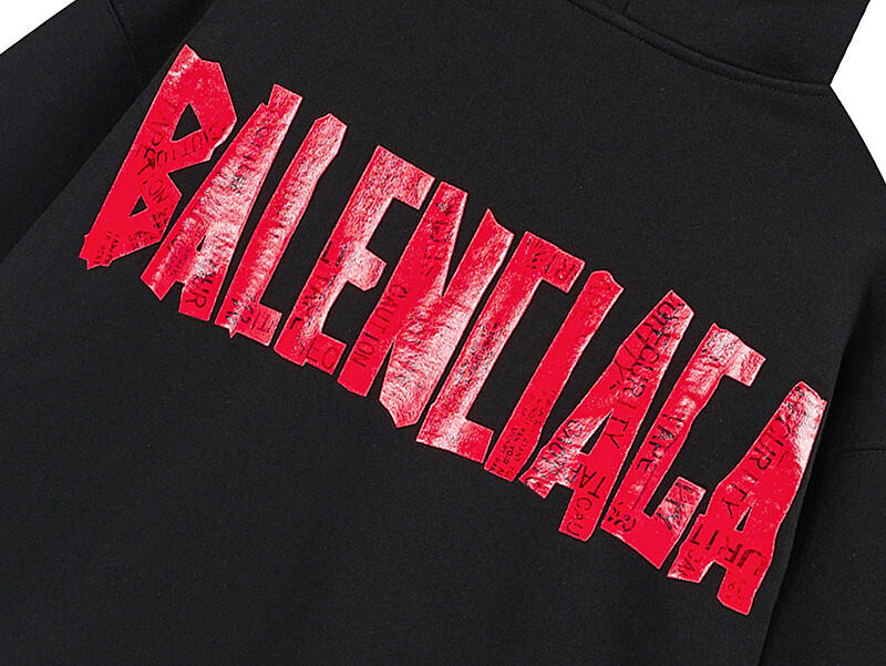 Ba1en*iaga clothes