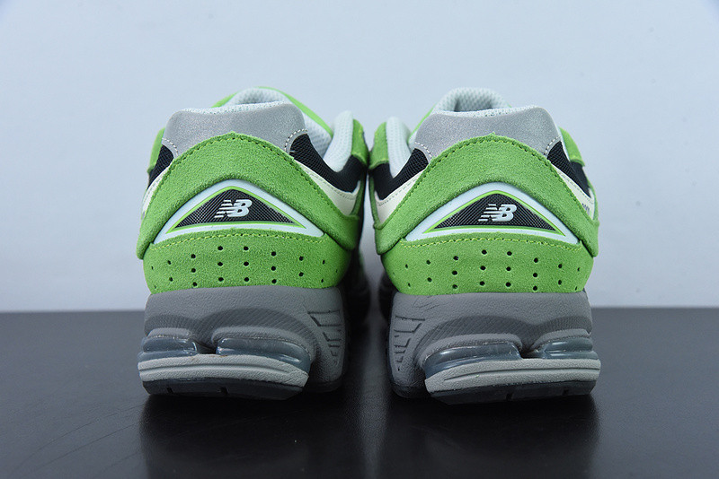 new balance sneaker