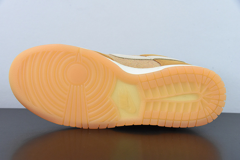 nike dunk low “teddy bear” dz5350-288