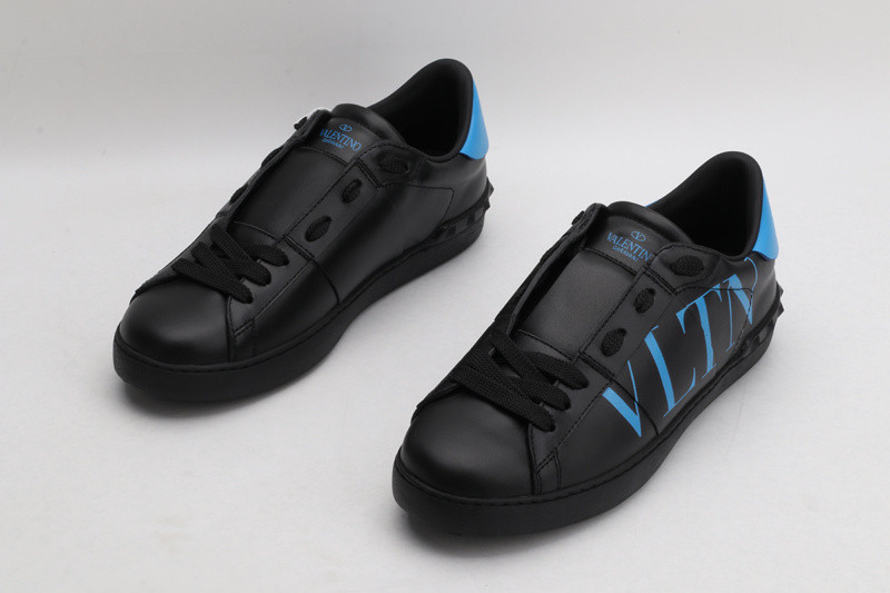 Va1e*ntin0 garavani sneaker