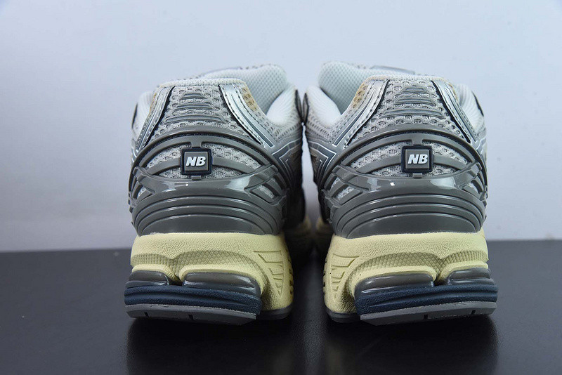 new balance sneaker