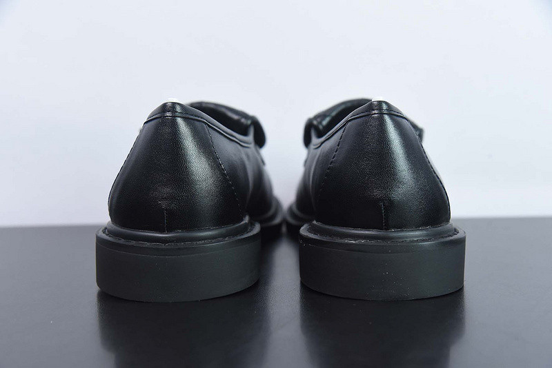 Ch*el sneaker