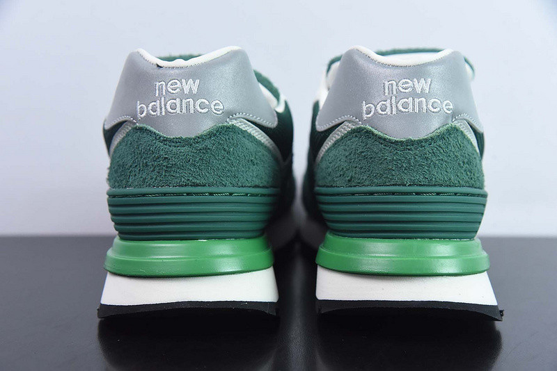 new balance sneaker