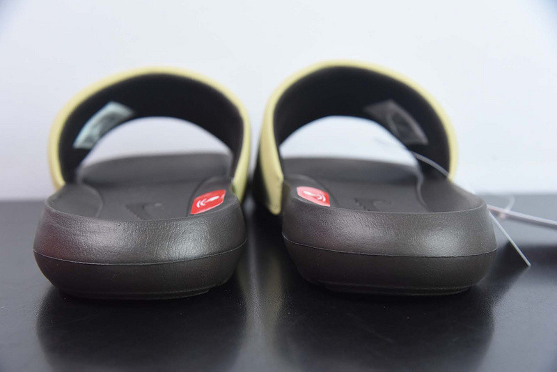 nike sandals