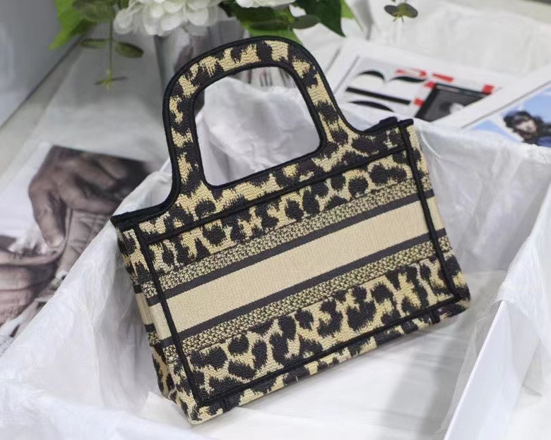 D10r bag