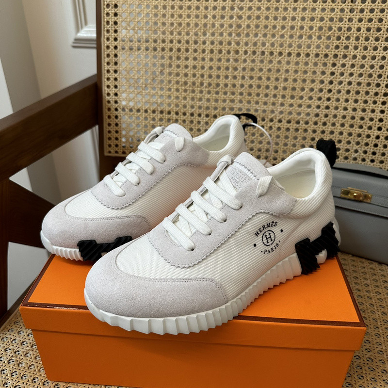 H**mes sneaker
