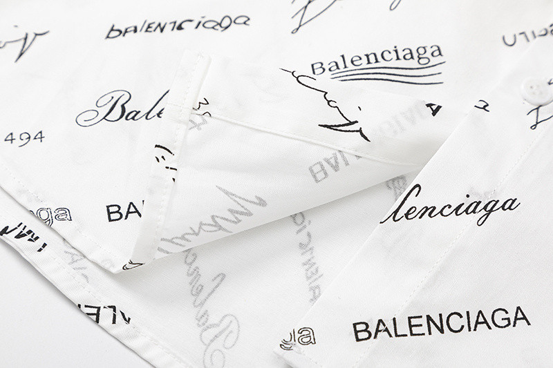 Ba*len*cia*ga clothes