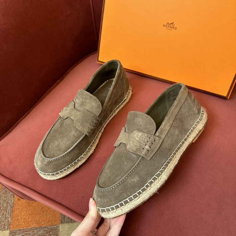 H**me5 sneaker