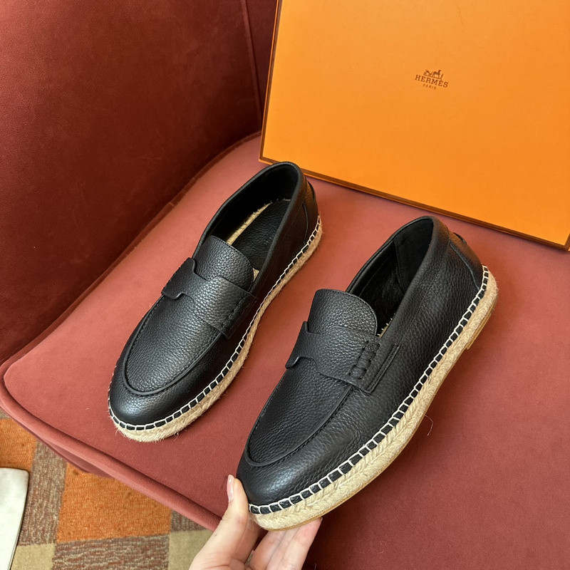 H**me5 sneaker