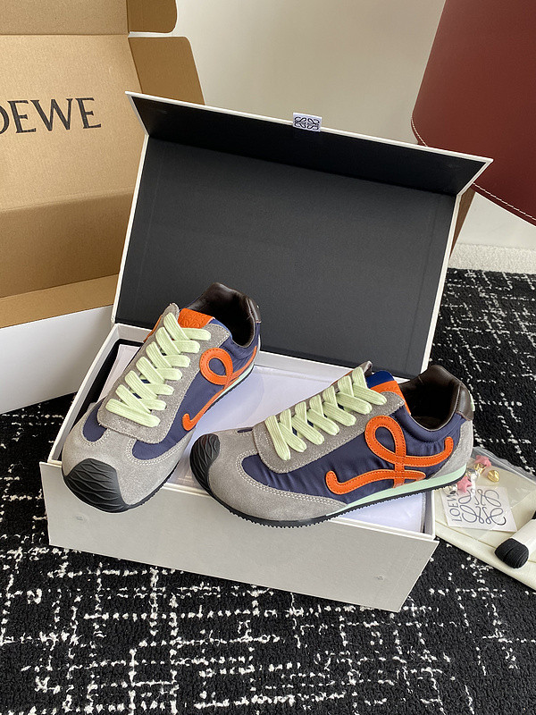 L0ew* sneaker