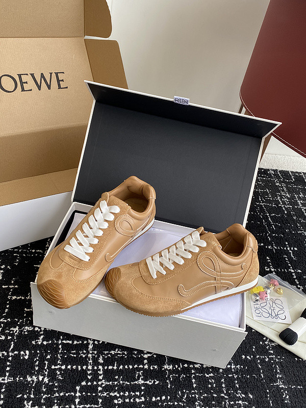 L0ew* sneaker