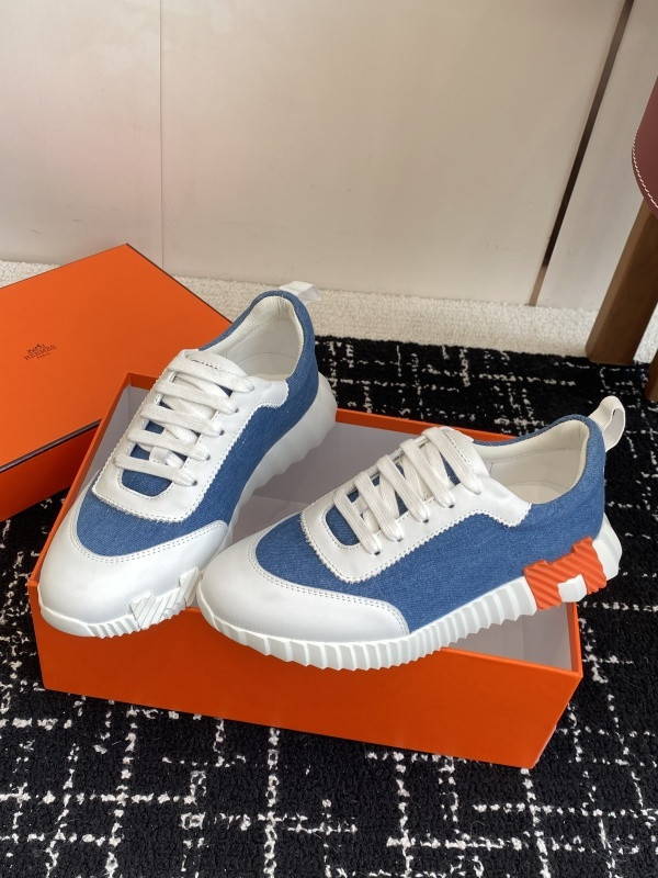 H**me5 sneaker