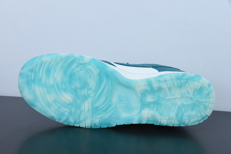 nike dunk low “ocean” dv3029-100