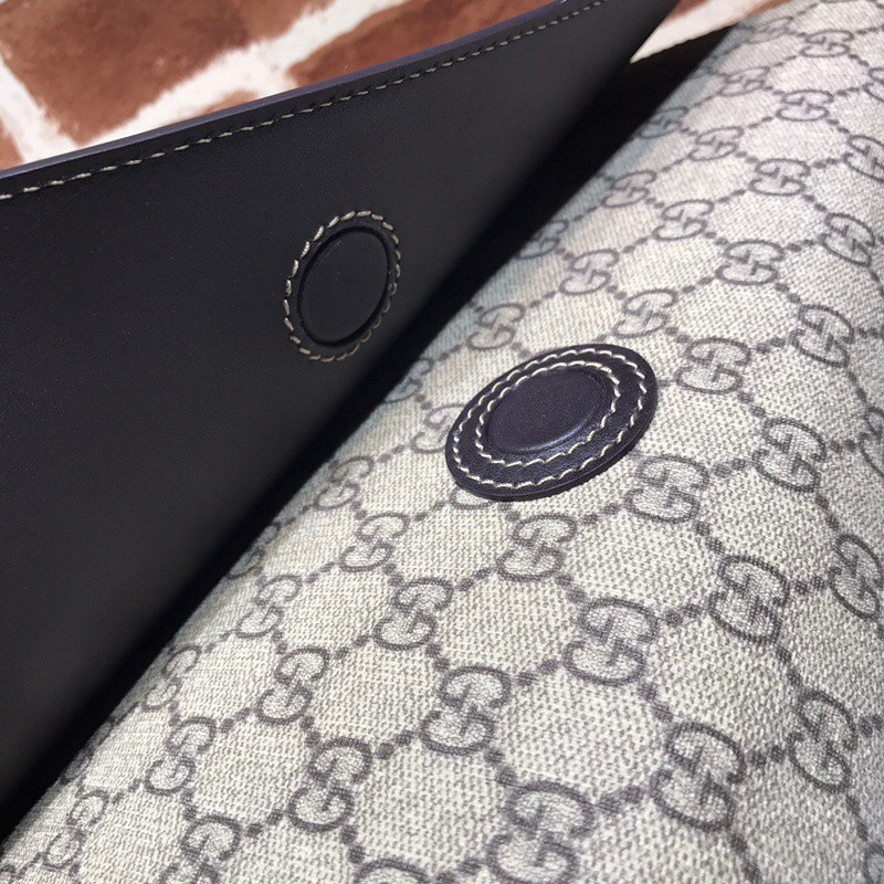G*u*i handbag