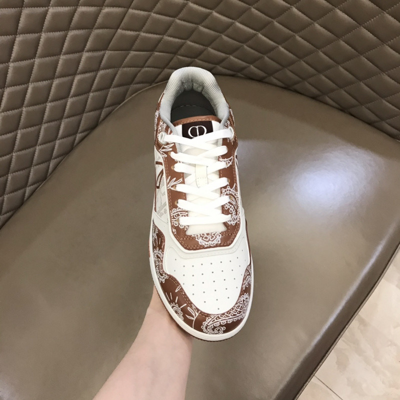 dio* sneaker