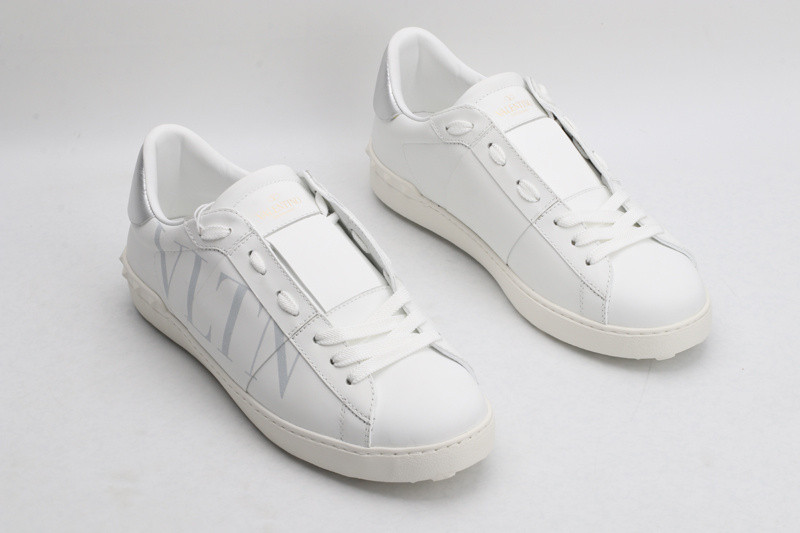 Va1e*ntin0 garavani sneaker