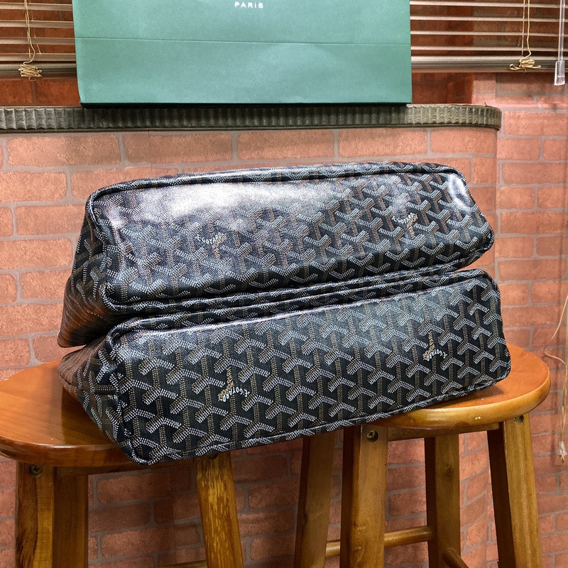 G09ard purse