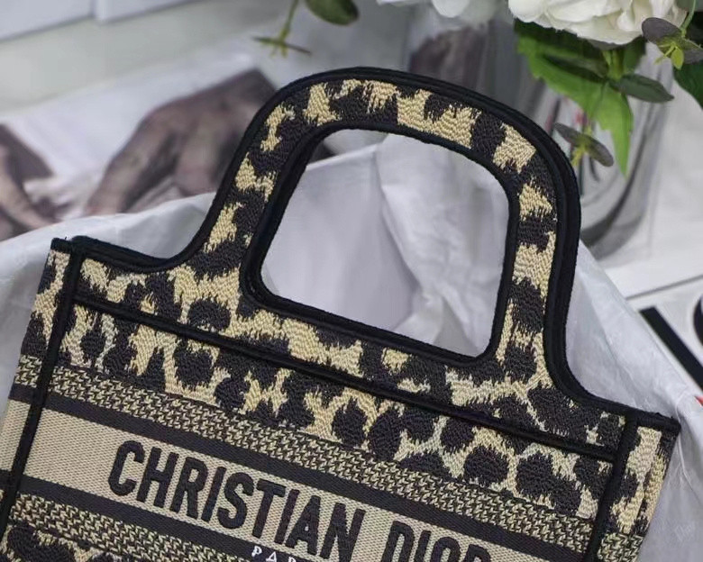 D10r bag
