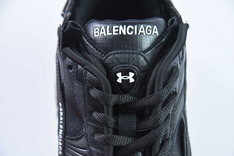 Ba1en*iaga runner sneaker