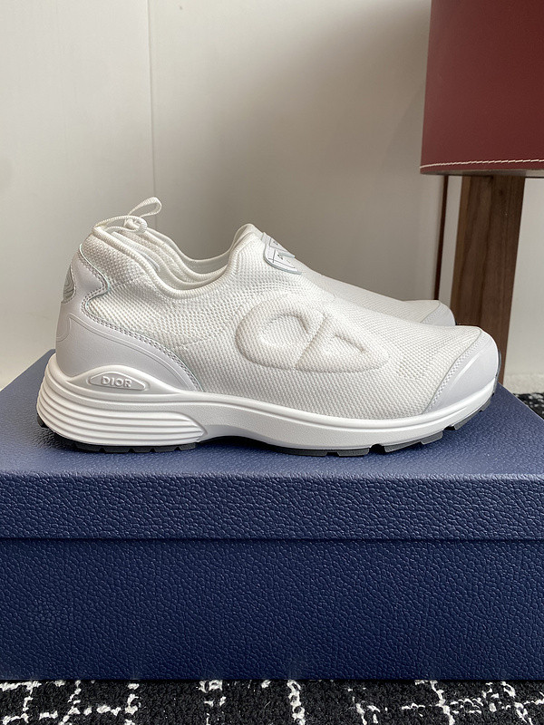 DIO* SNEAKER