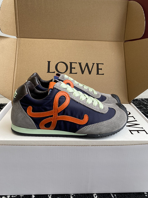 L0ew* sneaker
