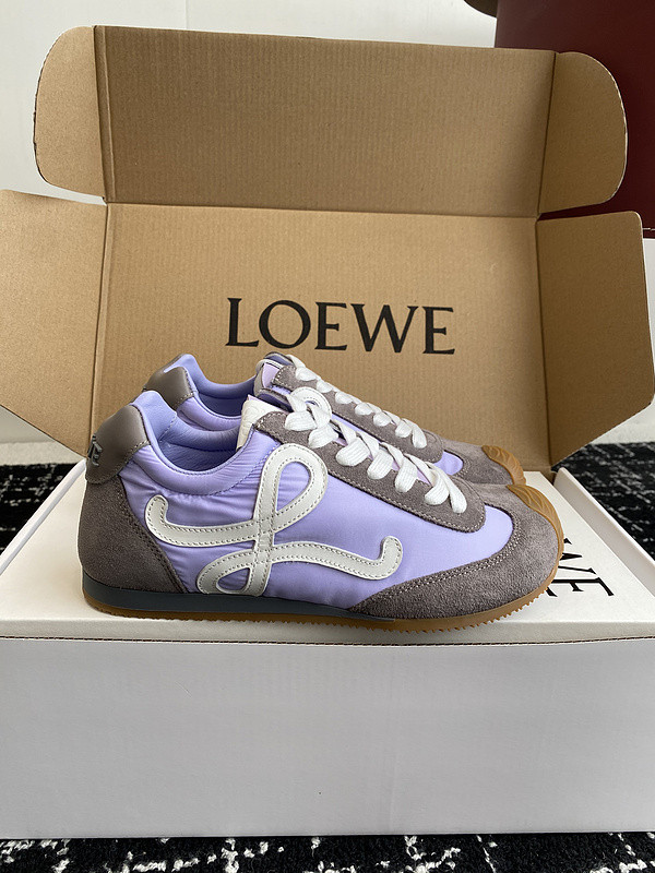 L0ew* sneaker
