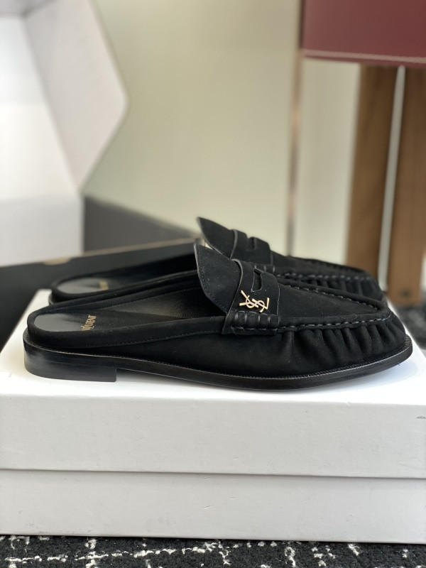 Sa1nt Lau*nt sneaker