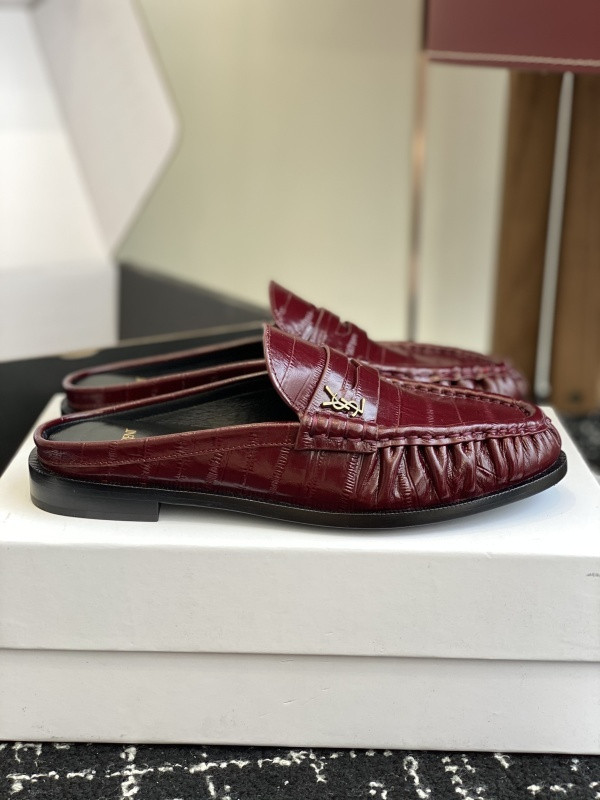 Sa1nt Lau*nt sneaker