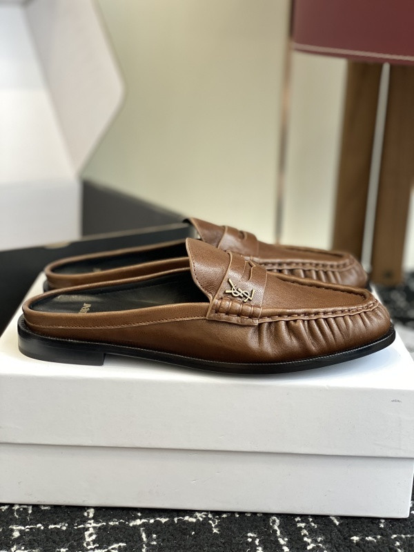 Sa1nt Lau*nt sneaker