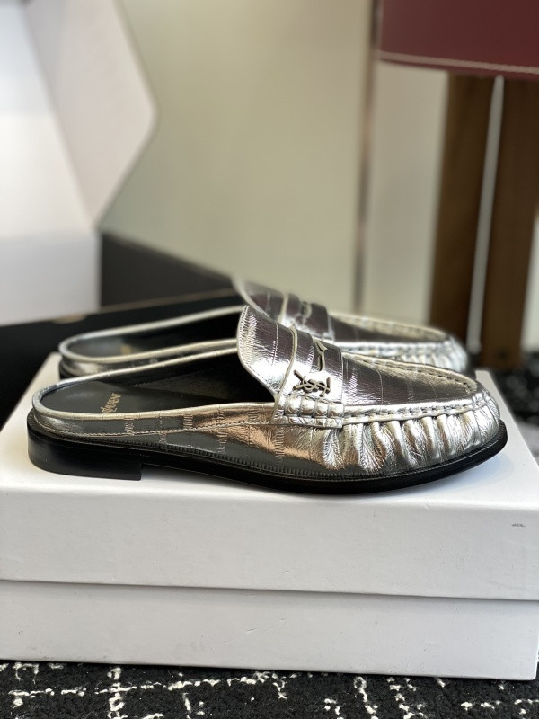 Sa1nt Lau*nt sneaker