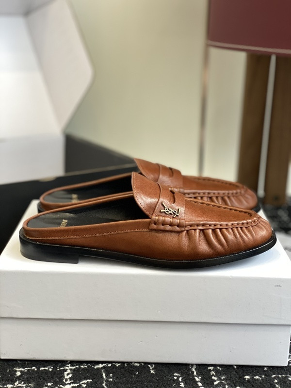 Sa1nt Lau*nt sneaker