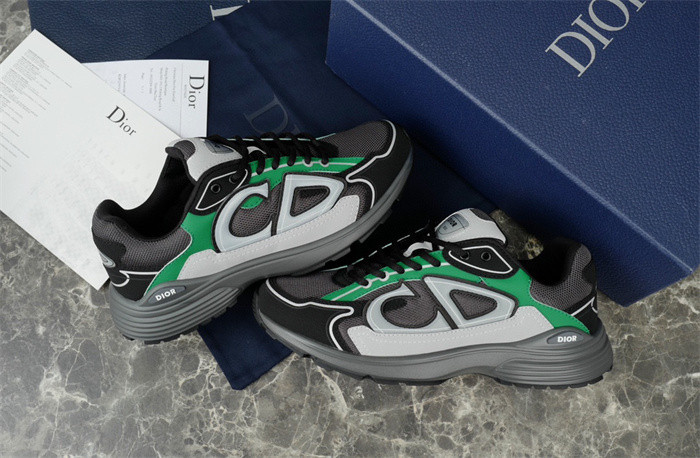 dio* sneaker