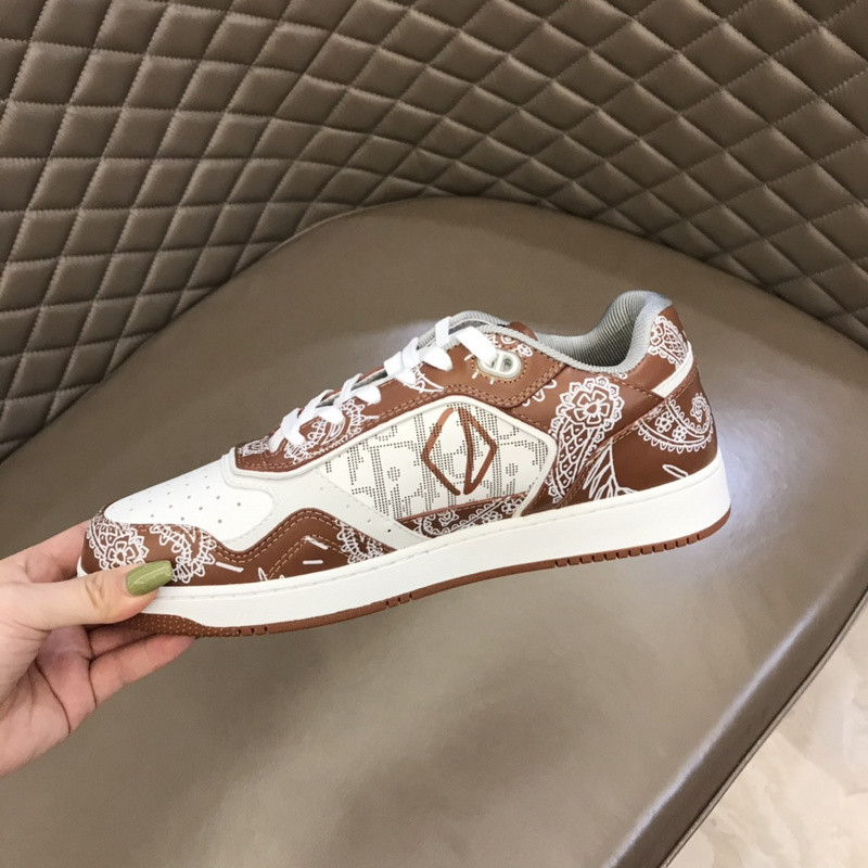 dio* sneaker