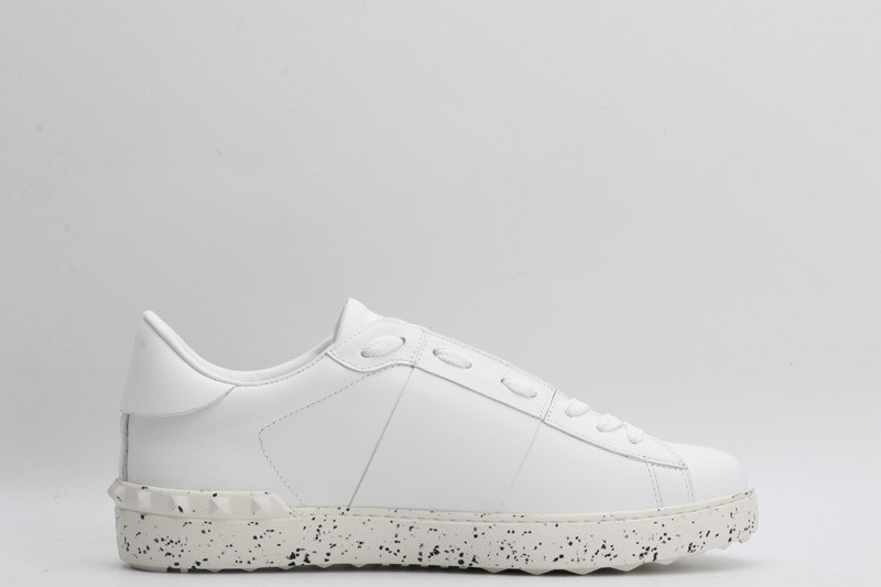 Va1e*ntin0 garavani sneaker