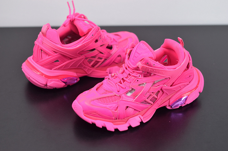 bc track sneaker