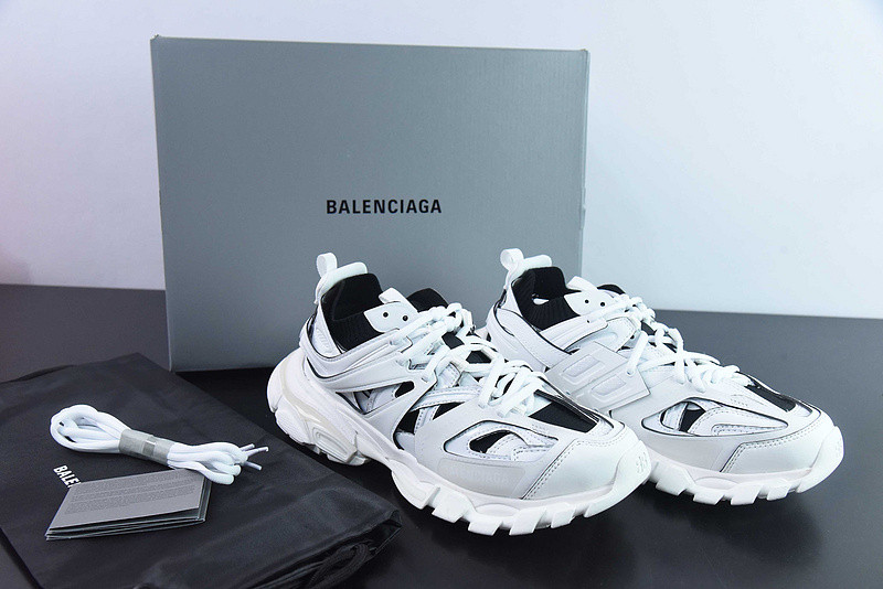 bc track sneaker