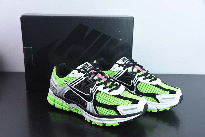 nike air zoom vomero 5 se sp 