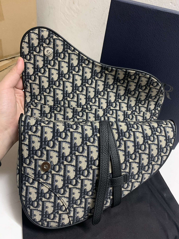 D10r bag