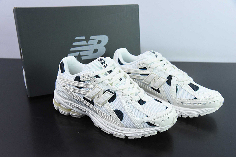 new balance sneaker